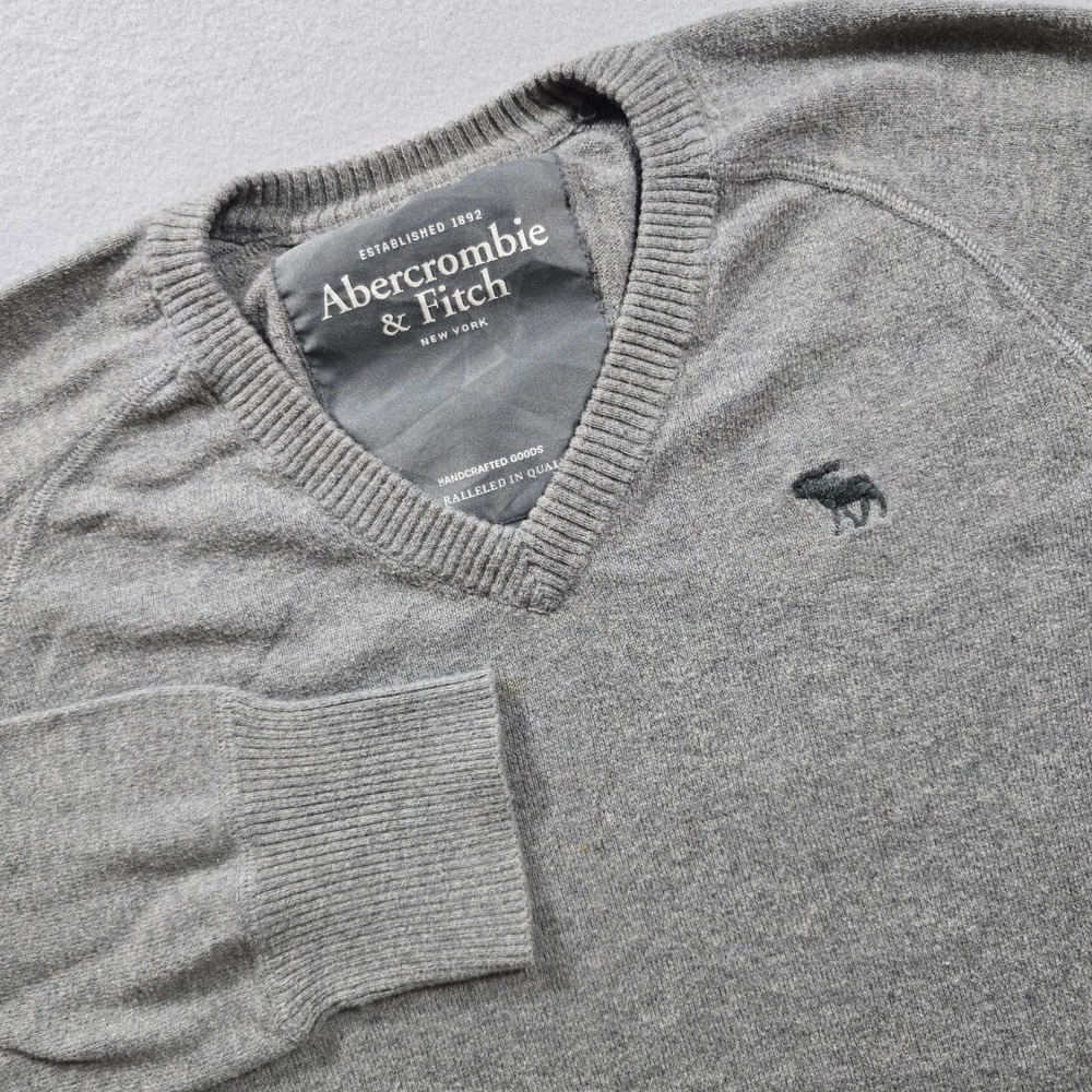 Abercrombie & Fitch Mens Large Gray Sweater V-Neck Cotton Wool Logo Pullover
